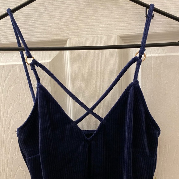 Navy blue brand new midi dress velvet with cris cross neck line - Picture 2 of 3